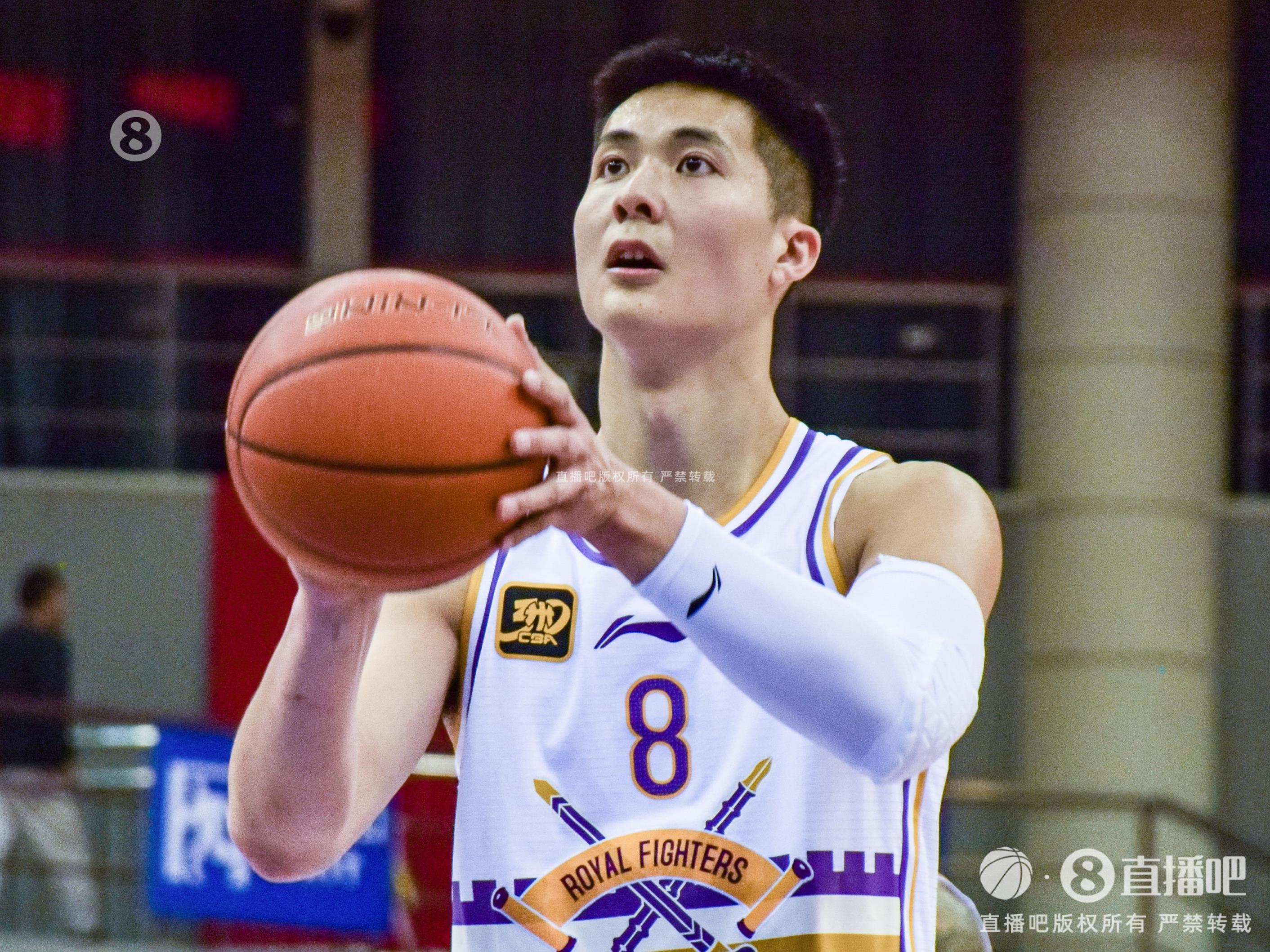 拼盡全力！朱松瑋11中9拿到22分4板6助 三分6中4